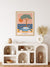 Affiche murale Let's Go to Surf mise en scène dans un intérieur, ambiance surf, road trip et vintage.