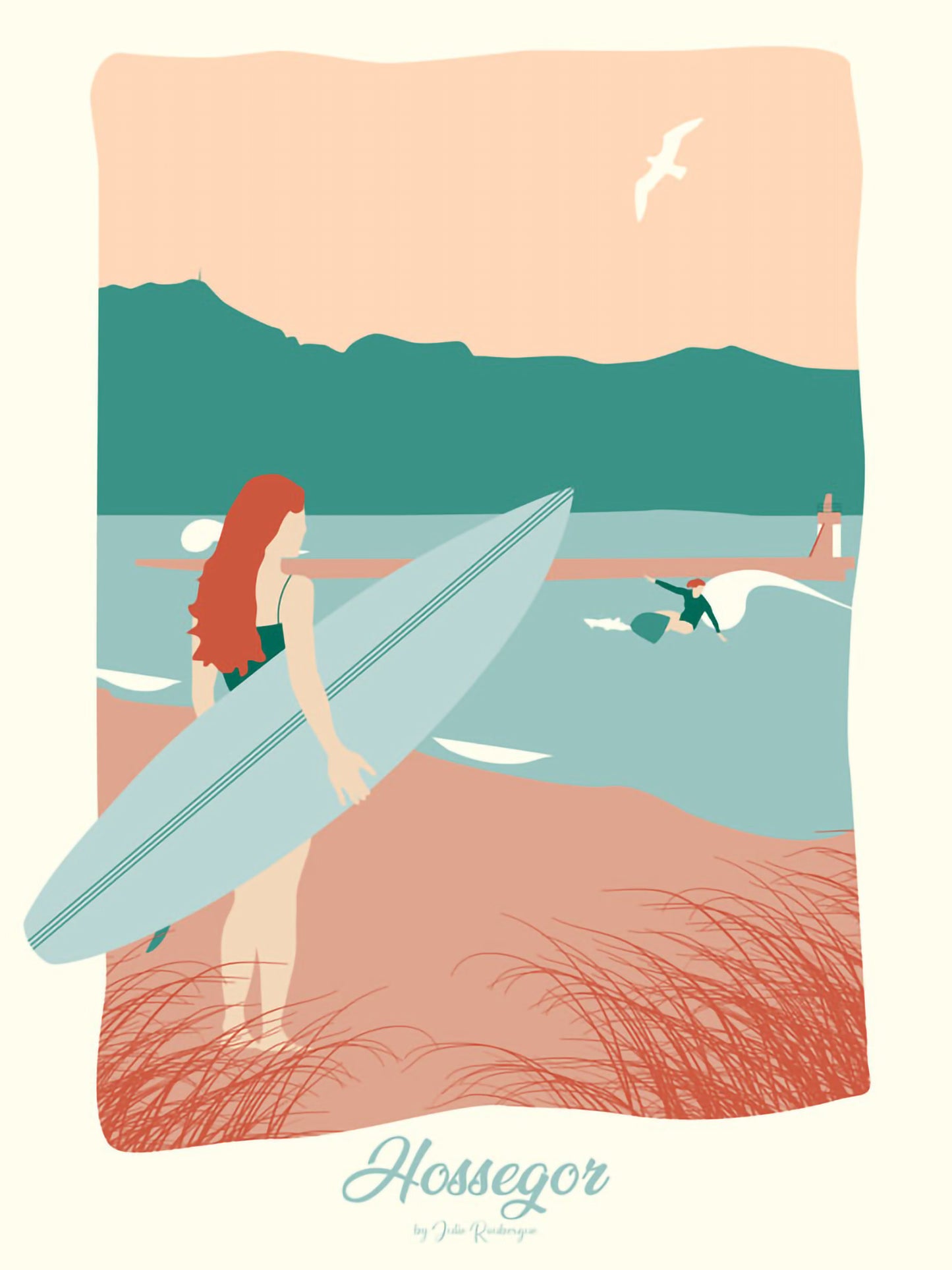 Carte postale illustrée intitulée “Hossegor, La Surfeuse” par Julie Roubergue, représentant une surfeuse prête à se jeter à l'eau.