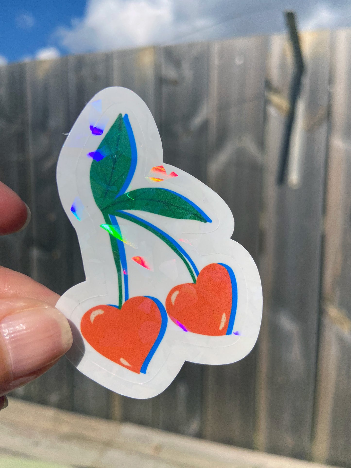 Sticker holographique cerises cœur illustration Julie Roubergue thème Love and Good Vibes